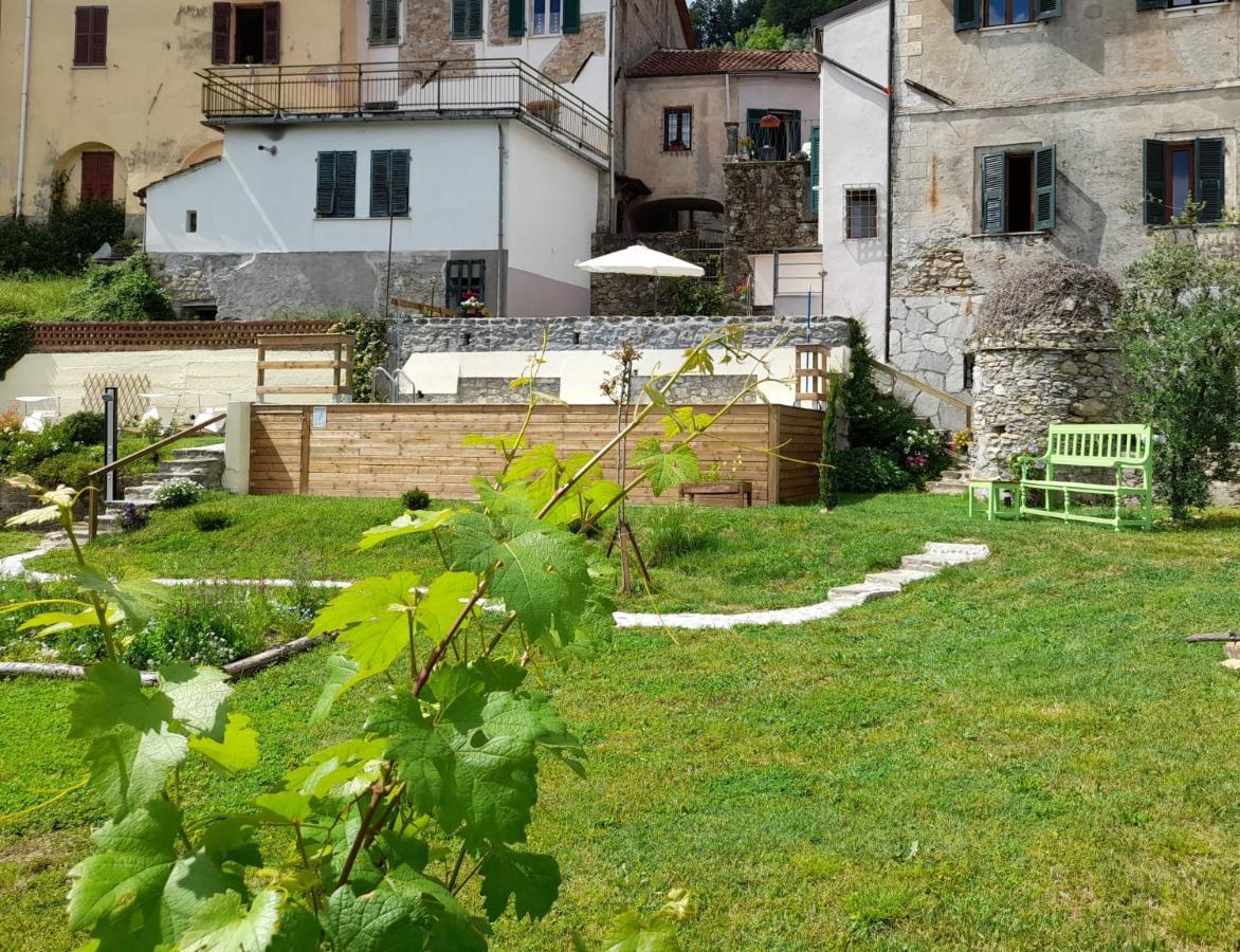 Monti Guesthouse Monti di Licciana Nardi Kültér fotó