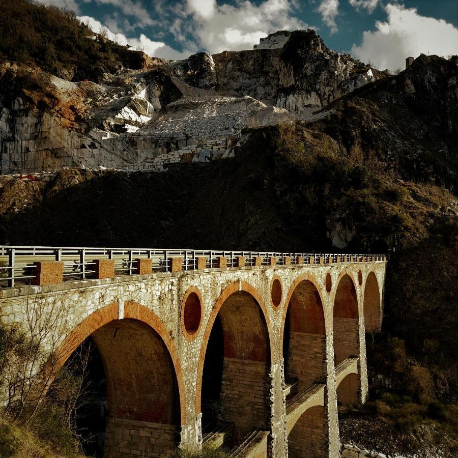 Monti Guesthouse Monti di Licciana Nardi Kültér fotó