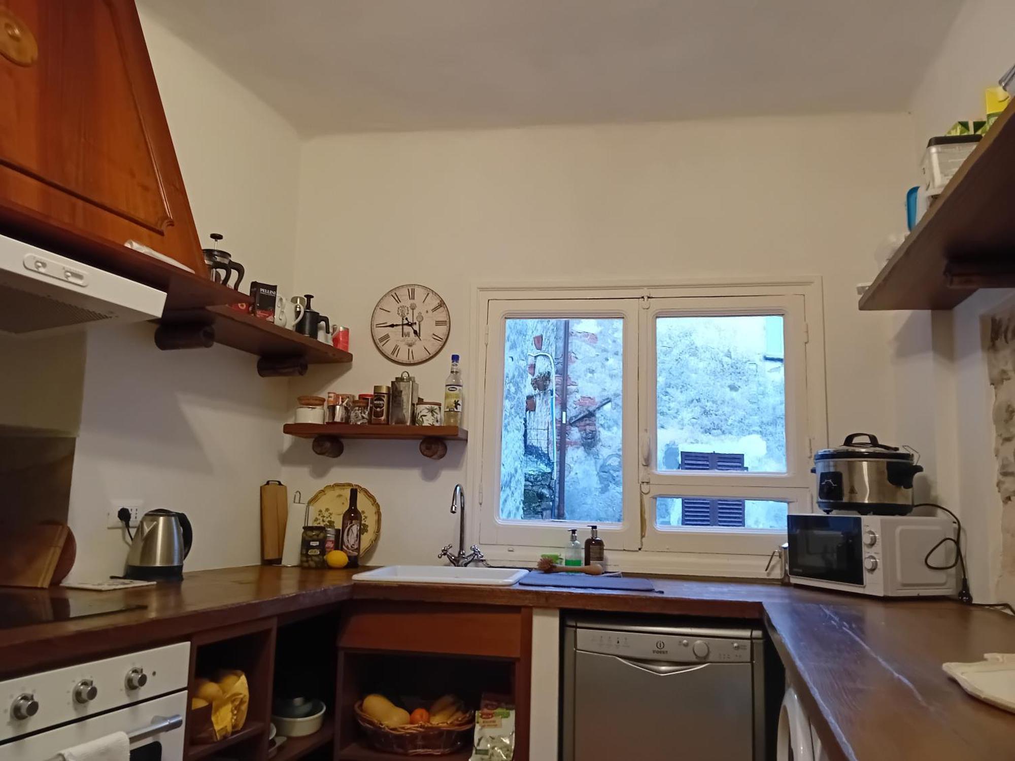 Monti Guesthouse Monti di Licciana Nardi Szoba fotó