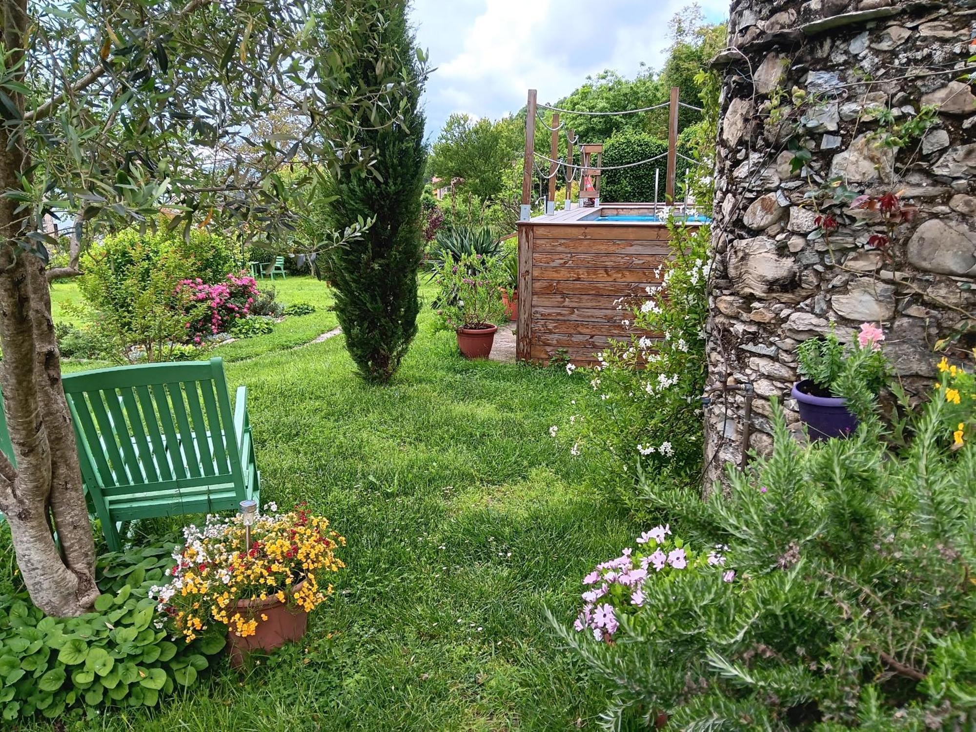 Monti Guesthouse Monti di Licciana Nardi Kültér fotó