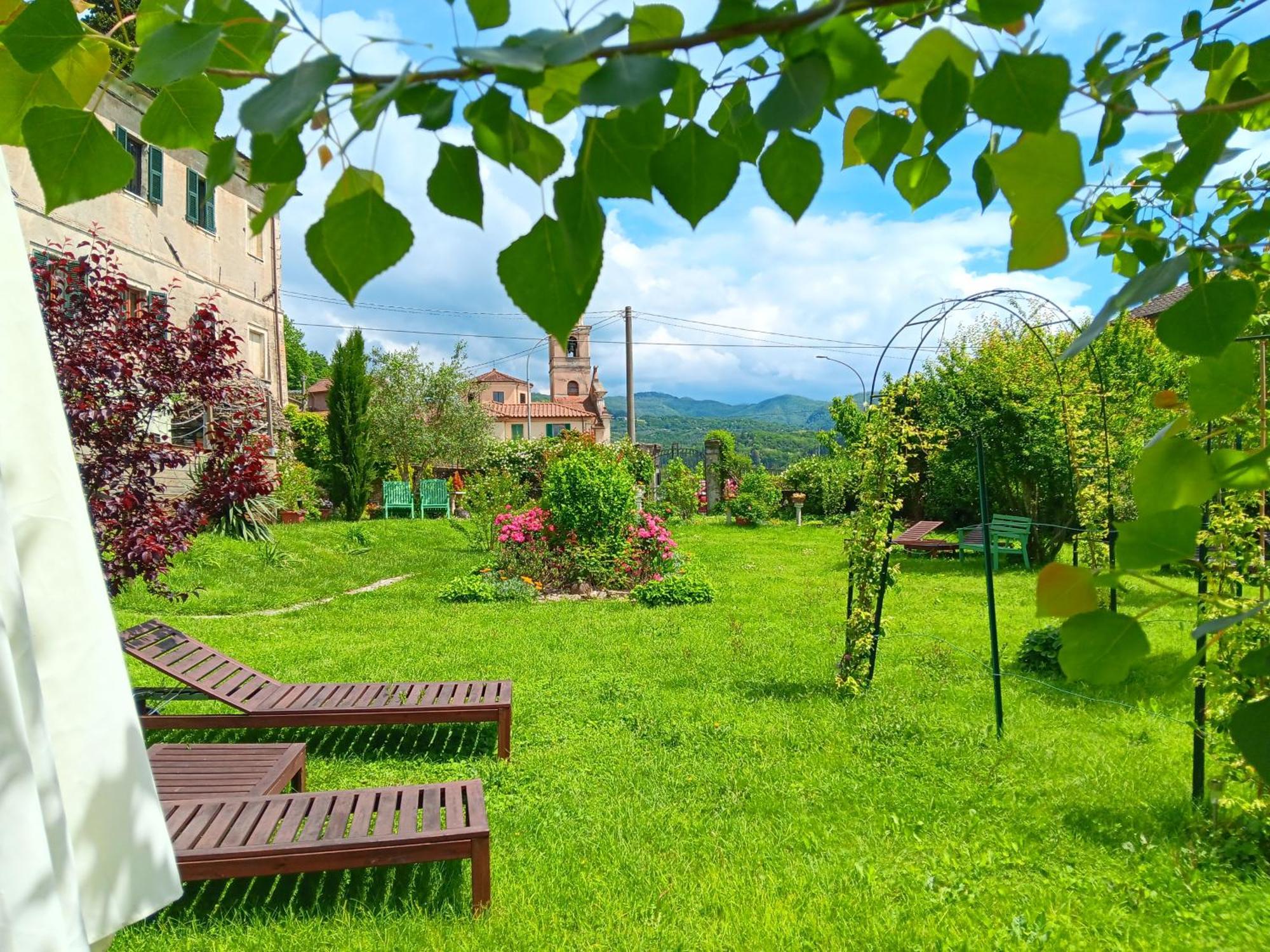 Monti Guesthouse Monti di Licciana Nardi Kültér fotó